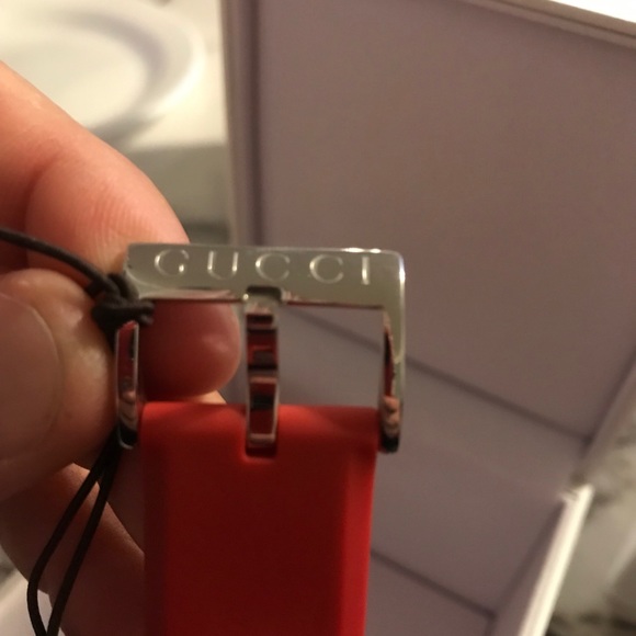 Gucci watch - Picture 5 of 6